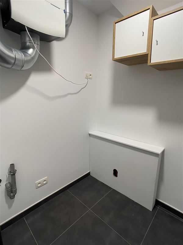 Magnifique appartement de coin dans un nouvel immeuble !