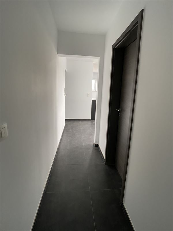 Magnifique appartement de coin dans un nouvel immeuble !