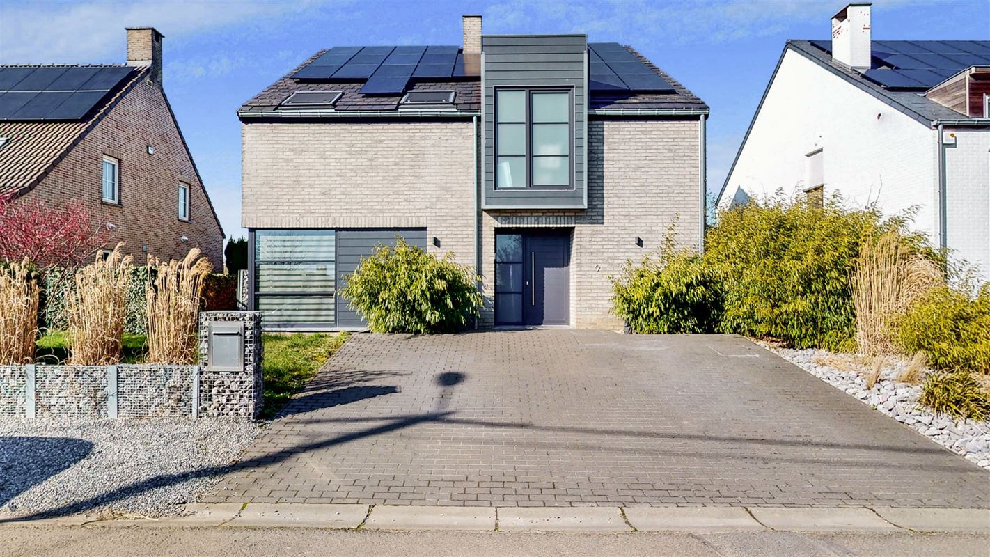 Nouvelle construction tout confort, vue dégagée sur campagne !