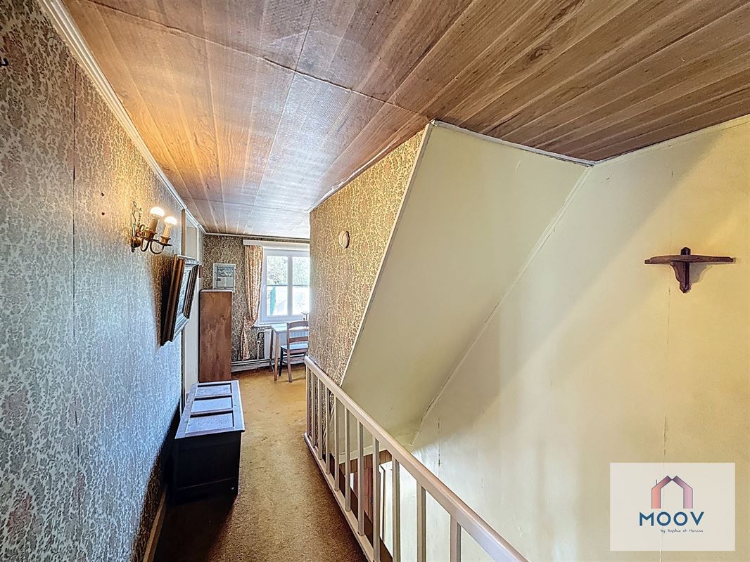 Maison aux beaux volumes, idéalement située dans un quartier calme.