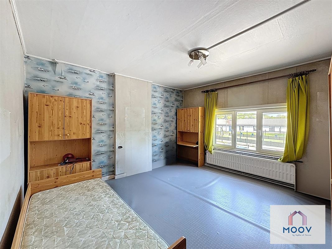 Maison aux beaux volumes, idéalement située dans un quartier calme.