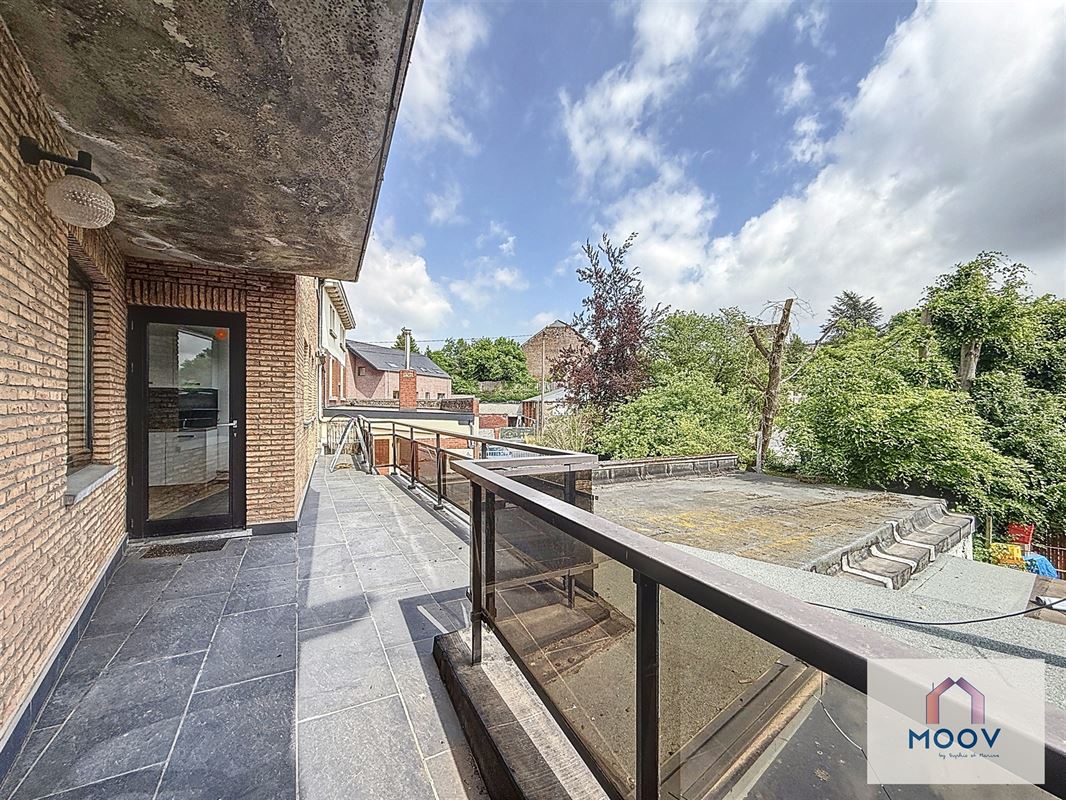 Spacieux appartement de 2 chambres avec terrasse !!