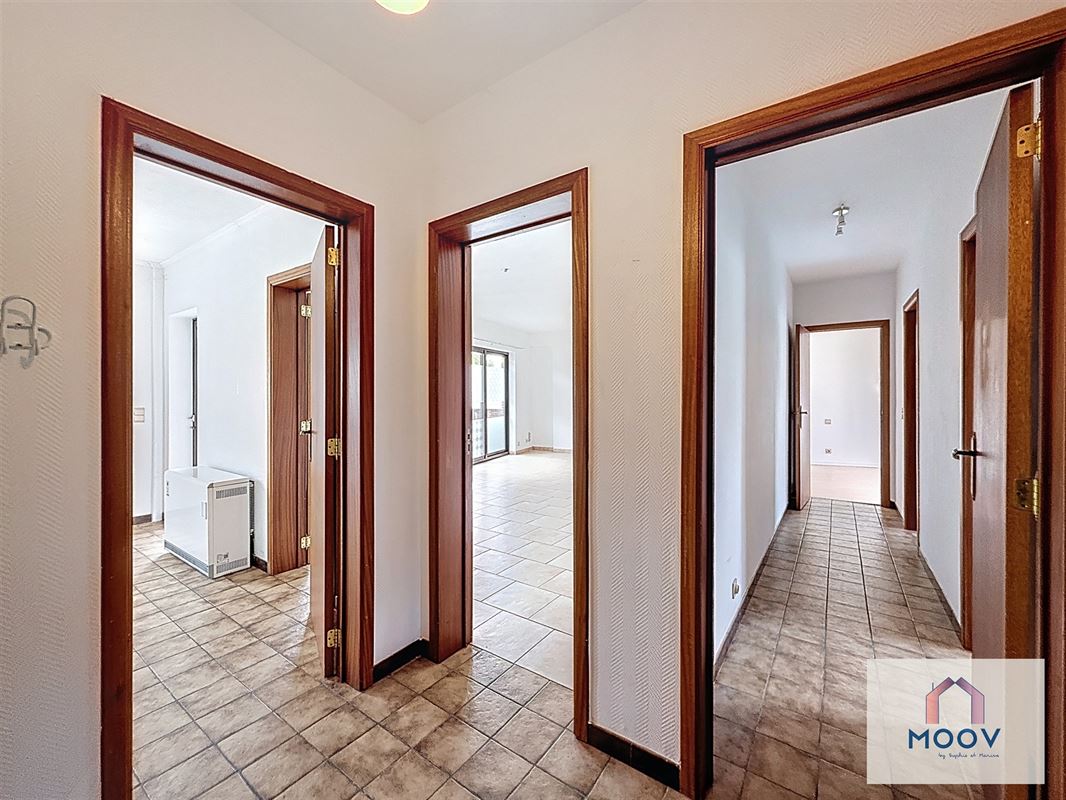 Spacieux appartement de 2 chambres avec terrasse !!