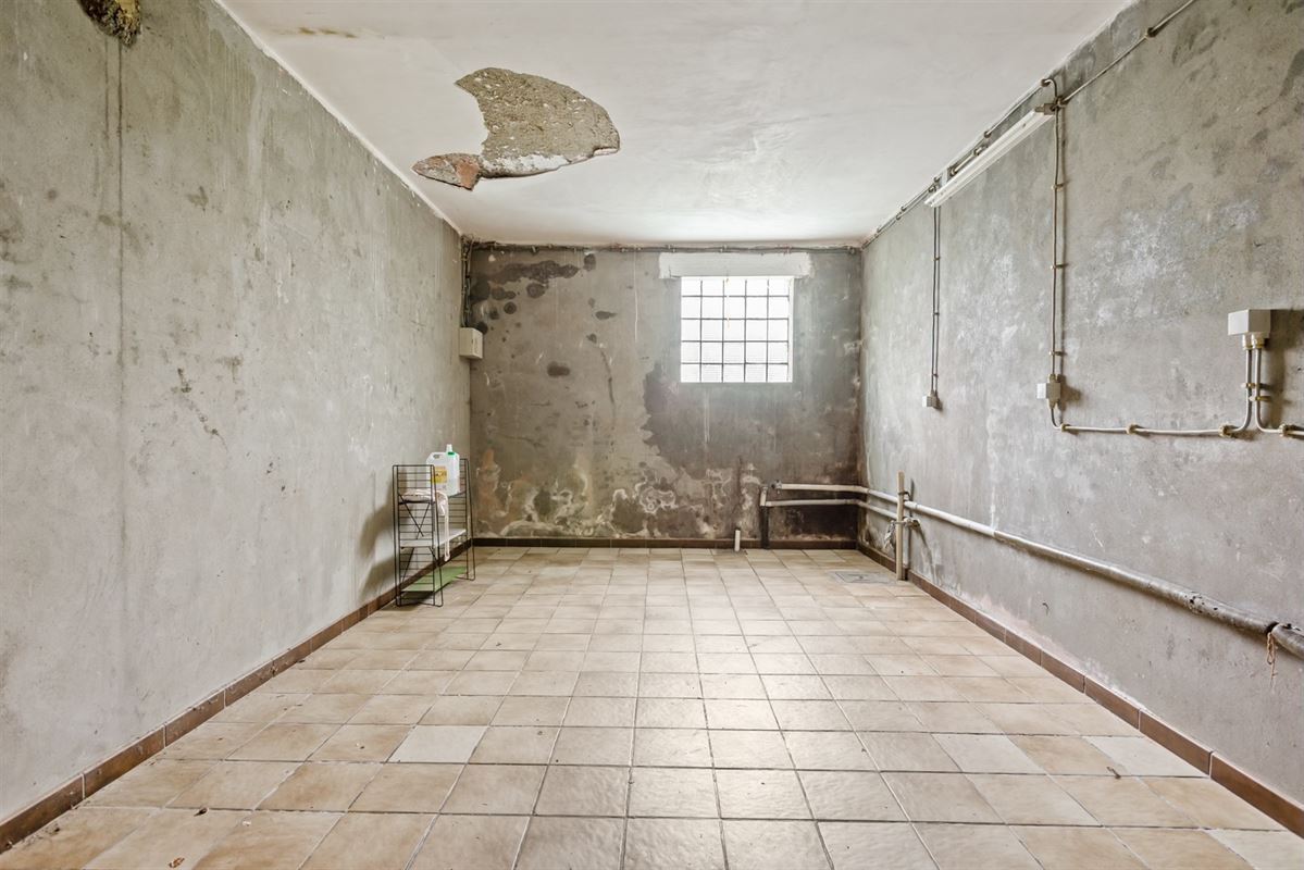 Te renoveren charmewoning op een perceel van 2959 m2