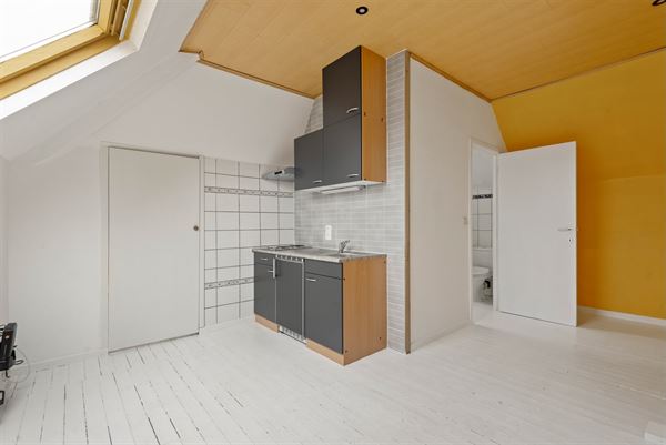 Leuke studio op de 2de verdieping in Bevel