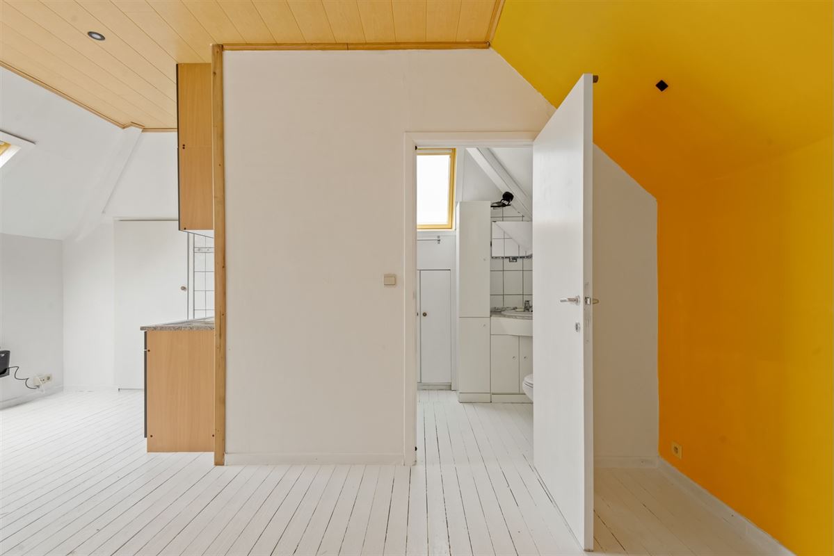 Leuke studio op de 2de verdieping in Bevel