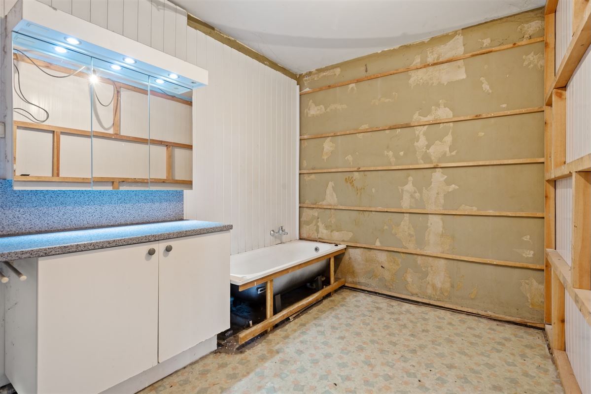 Te renoveren woning met 5 slaapkamers in het centrum