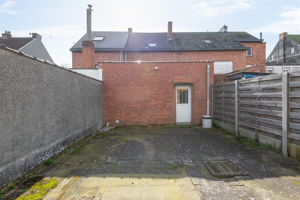 Te renoveren woning met 5 slaapkamers in het centrum