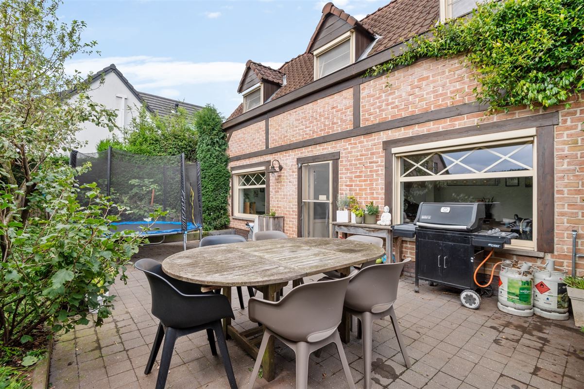 Rustieke instapklare woning met 2 slaapkamers en ruim terras