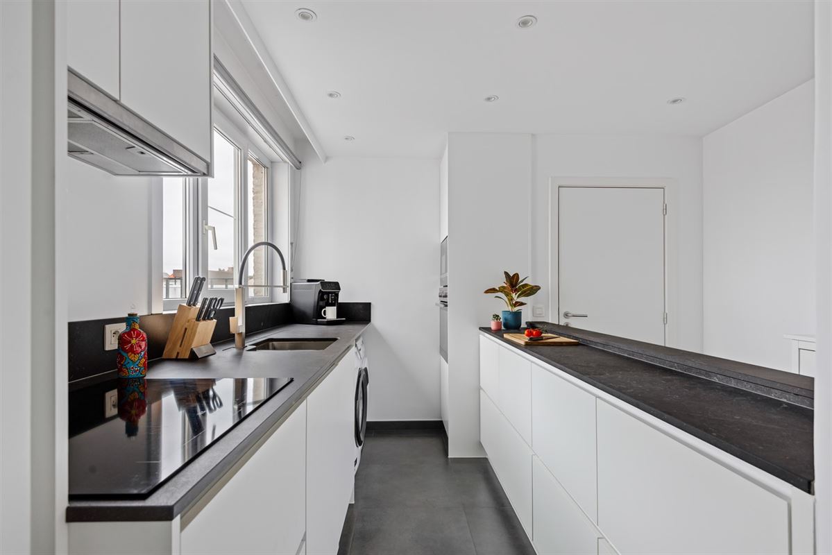 Gemeubeld duplex appartement met autostaanplaats