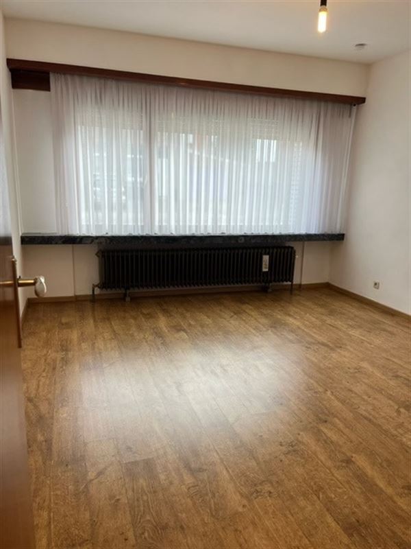 Gelijkvloers appartement met 1 slaapkamer en mooie tuin