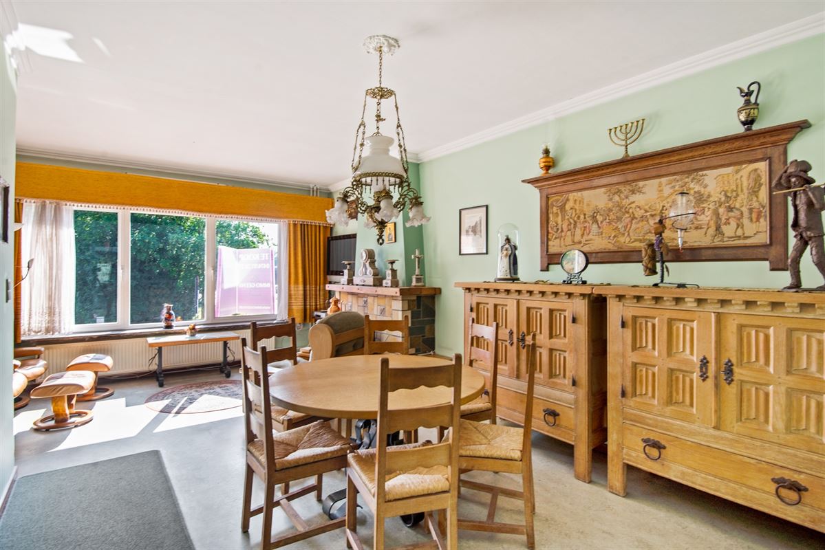 Goed gesitueerde bel-étage met zonnige tuin