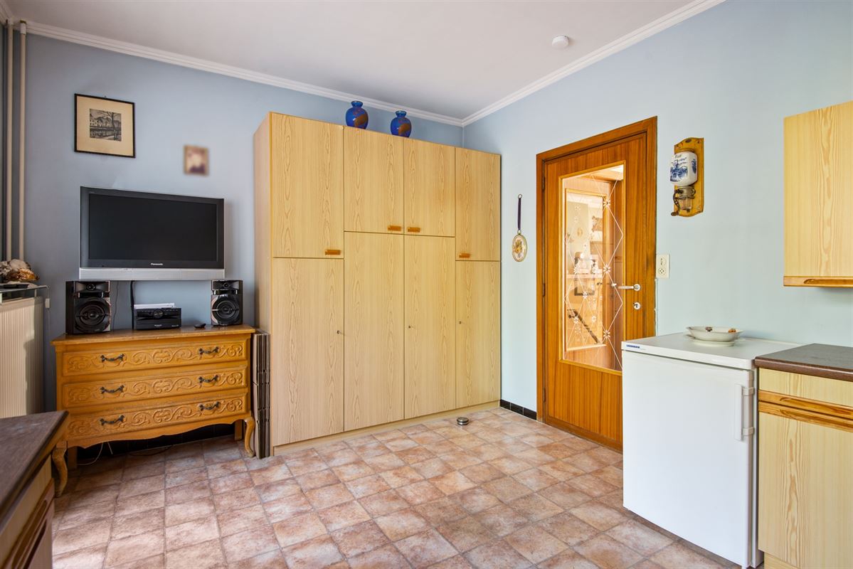 Goed gesitueerde bel-étage met zonnige tuin