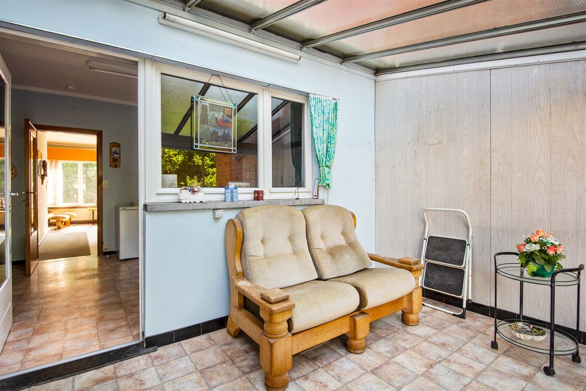 Goed gesitueerde bel-étage met zonnige tuin