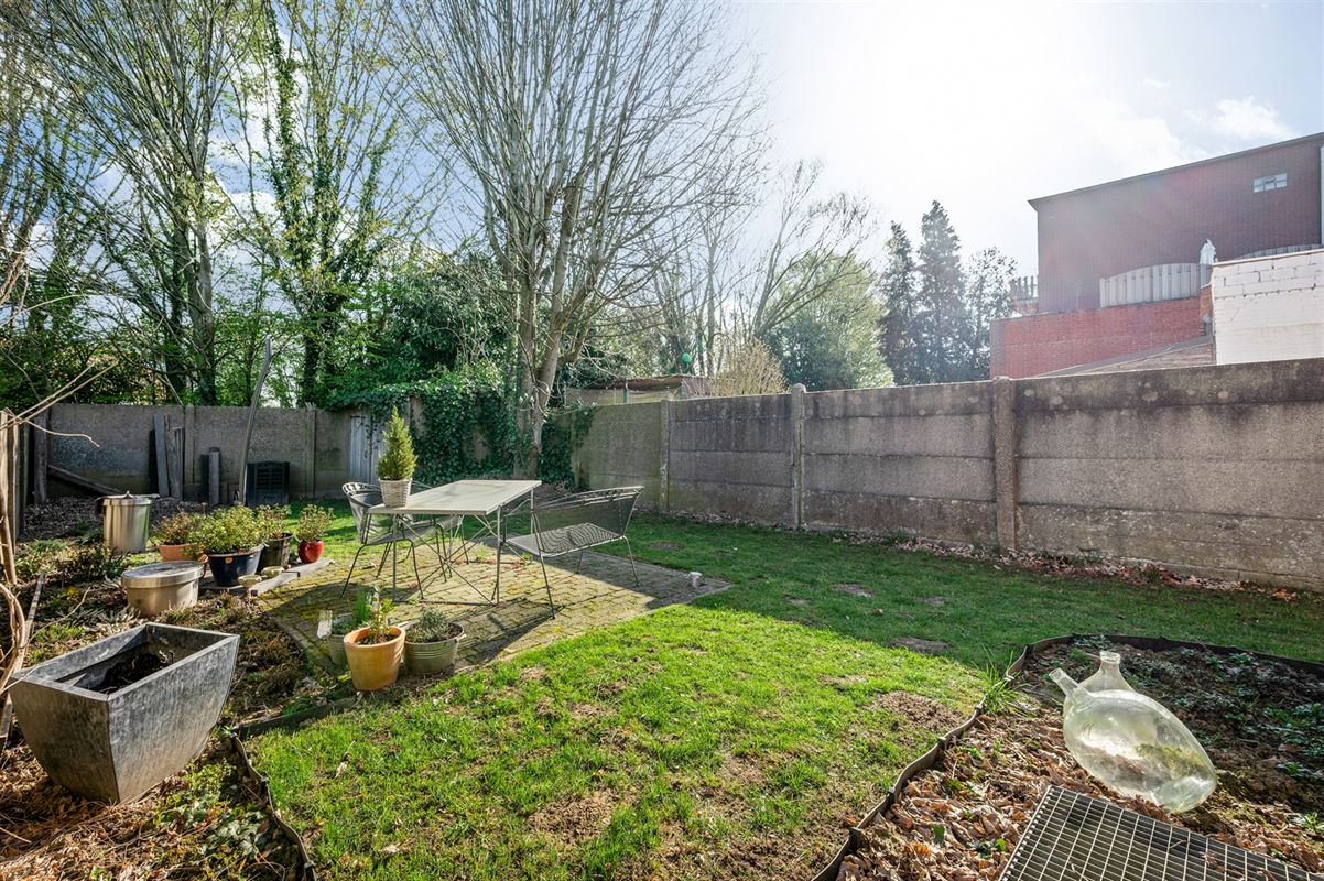 Appartement met 2 slaapkamers en mooie tuin