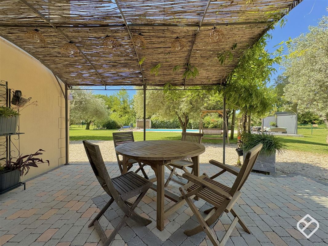 Superbe mas avec gîte et studio sur 4 hectares