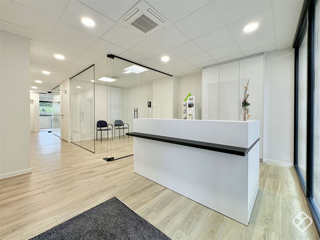 Immeuble mixte avez rez commercial et un appartement