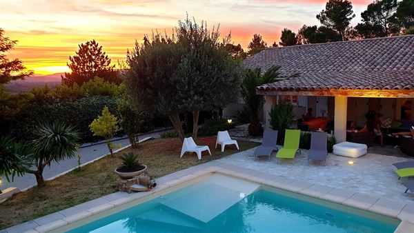 Maison 4 façades avec piscine Bagnols-sur-Cèze