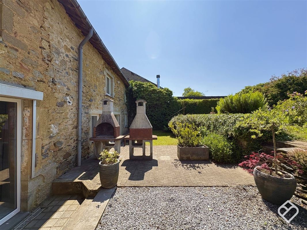 Ancienne ferme pleine de charme comprenant 2 logements