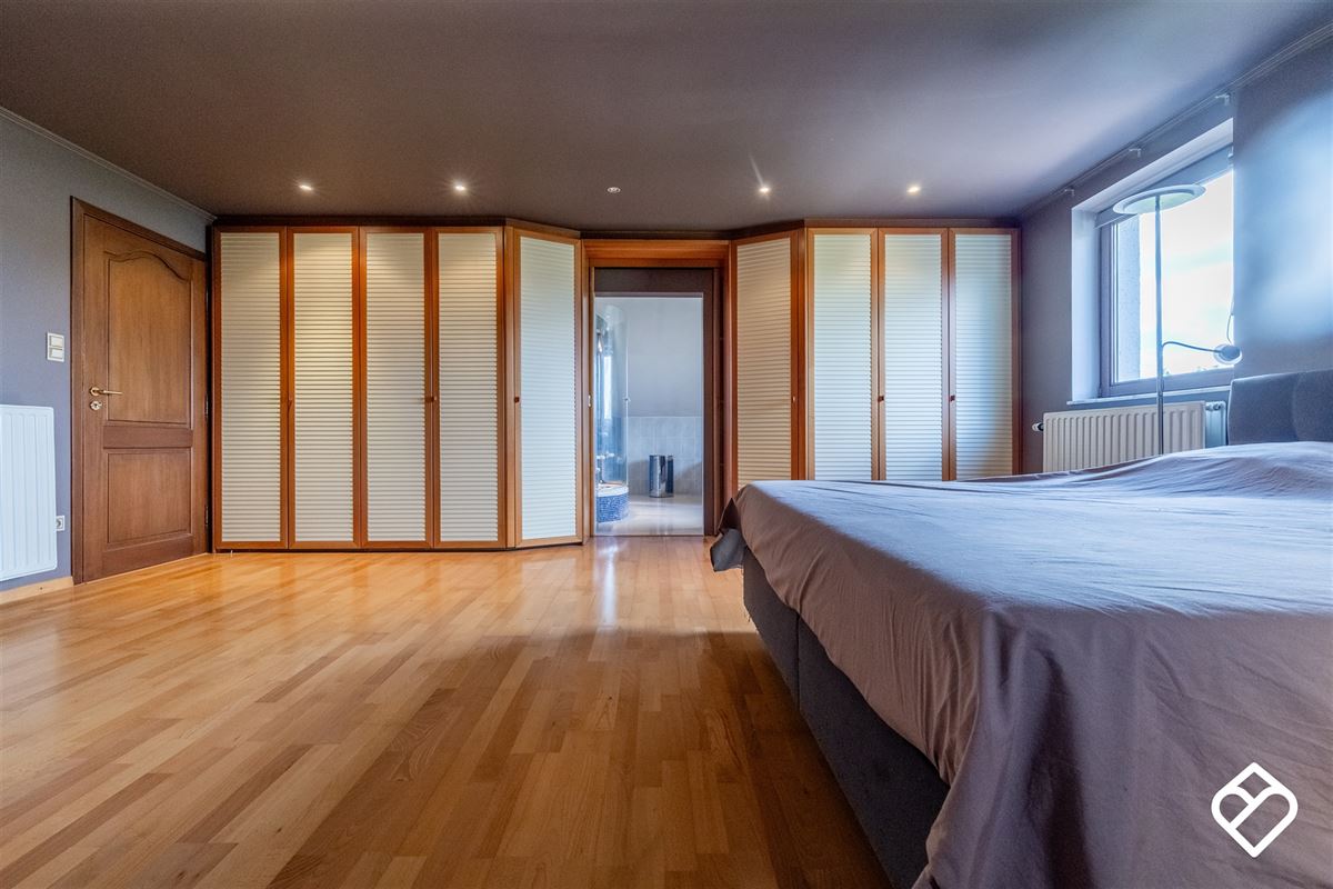 Grande maison 4 façades Aubange