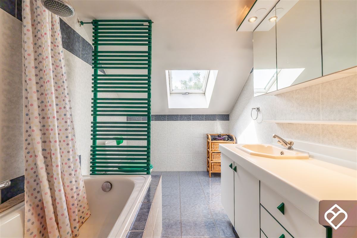 Grande maison 4 façades Aubange