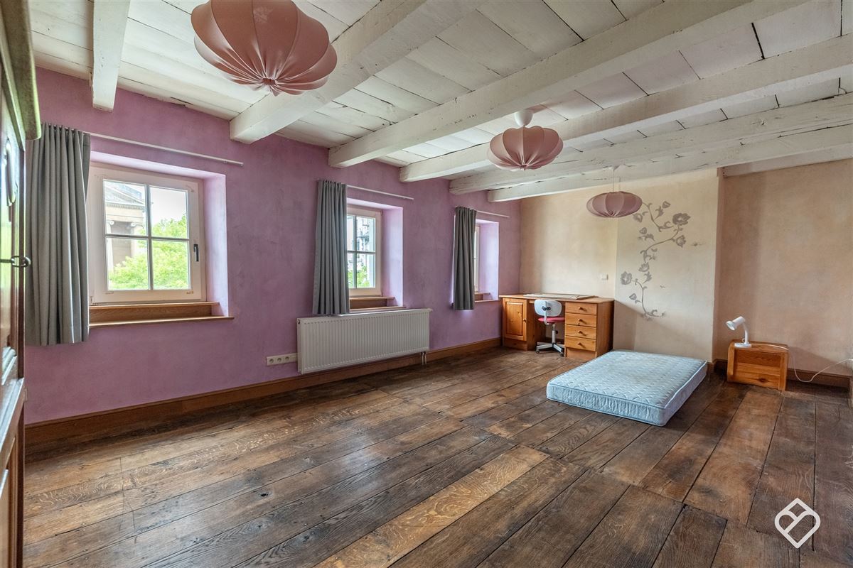 Magnifique maison de commerce à Virton