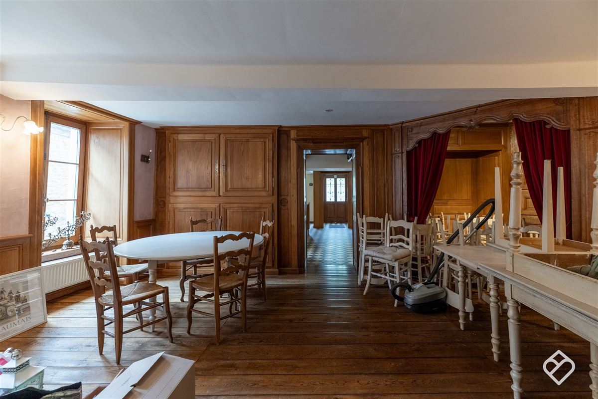 Magnifique maison de commerce à Virton