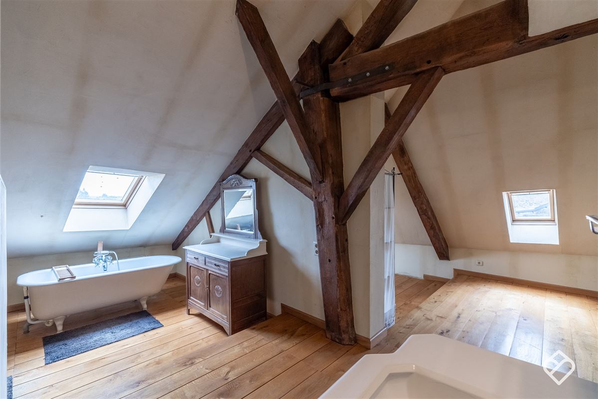 Magnifique maison de commerce à Virton