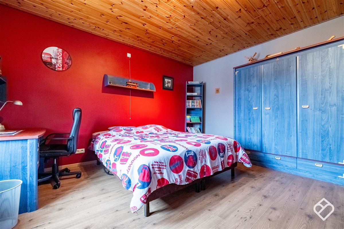 Maison familiale spacieuse avec grand garage