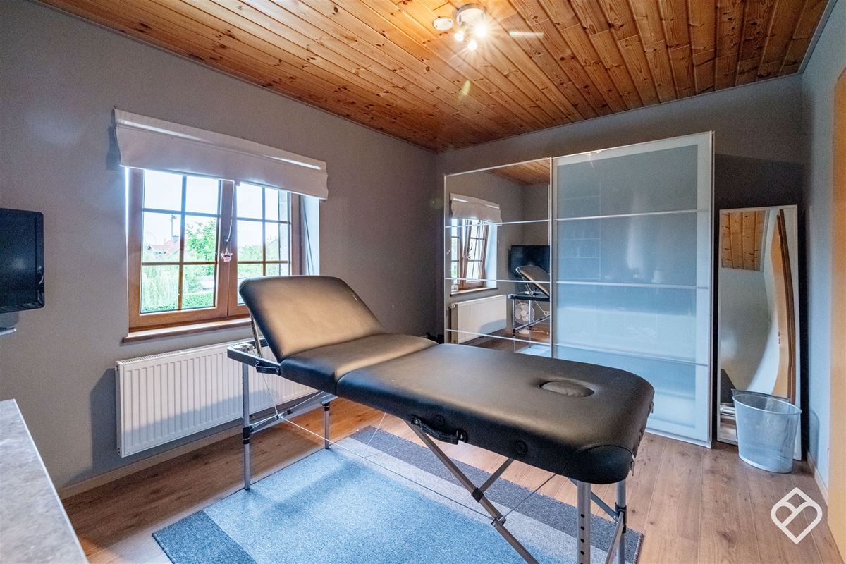 Maison familiale spacieuse avec grand garage