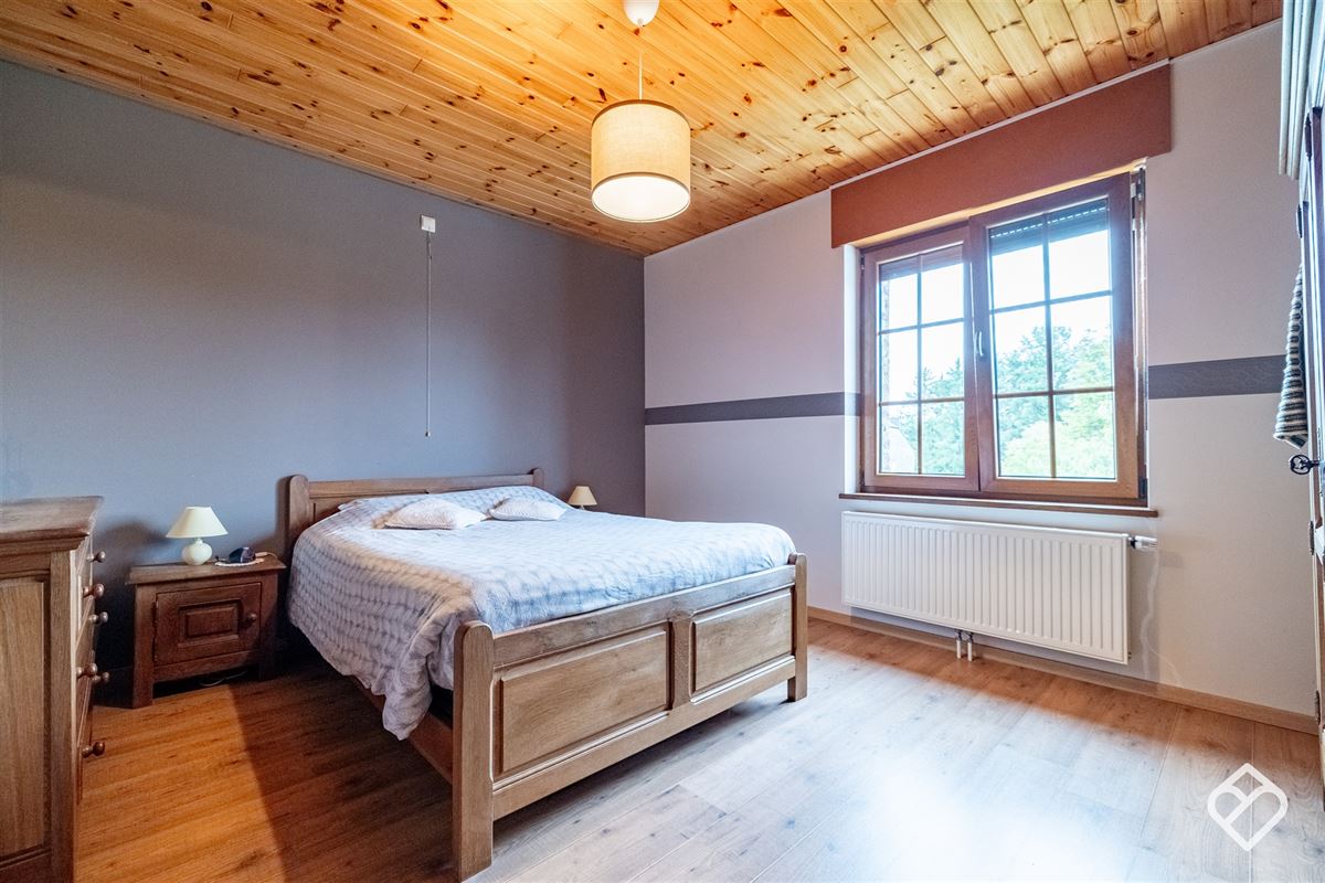 Maison familiale spacieuse avec grand garage