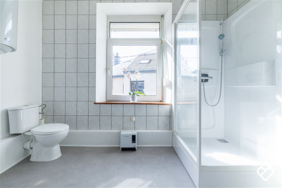 Petite maison rénovée avec possibilité de terrain à bâtir