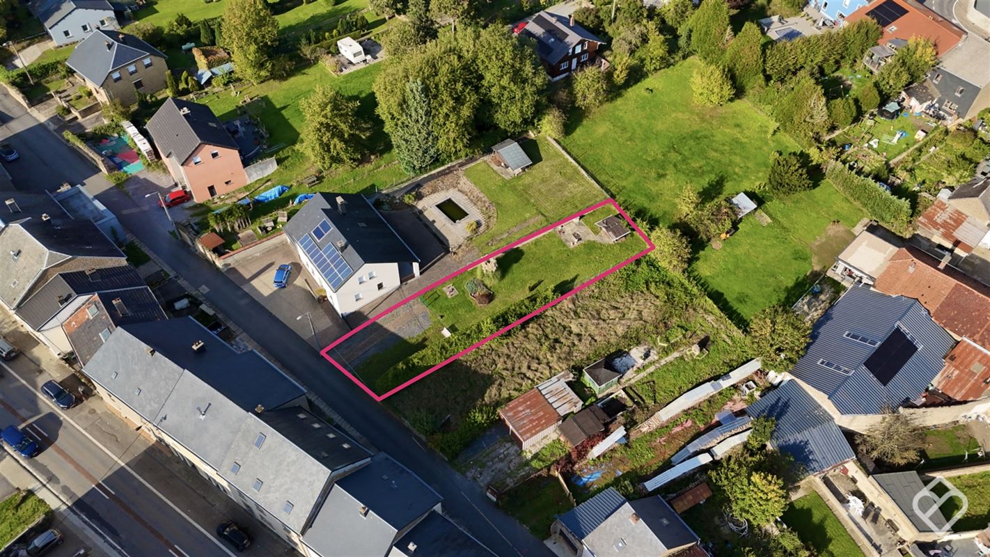 Terrain en zone à caractère rural à Saint-Mard