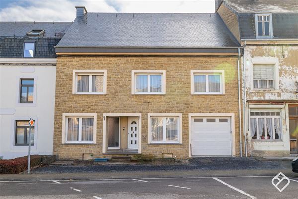 Spacieuse maison au centre de Saint-Léger