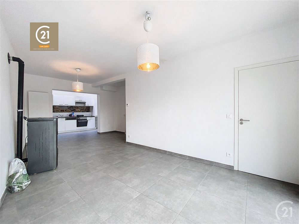 Maison - 3 CHAMBRE - GARAGE