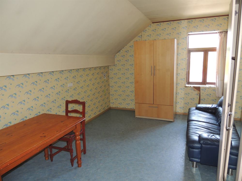 MAISON DE COMMERCE EN PLEIN CENTRE-VILLE