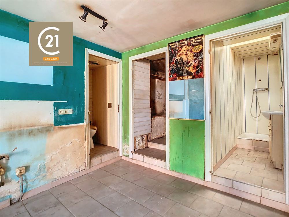 BELLE MAISON A RENOVER - 2 CHAMBRES - GARAGE - JAR