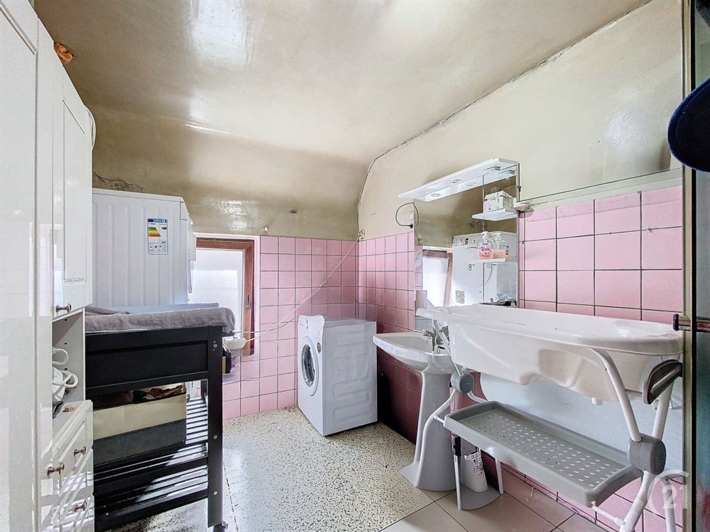 IMMEUBLE 5 CHAMBRES AU COEUR DU VILLAGE