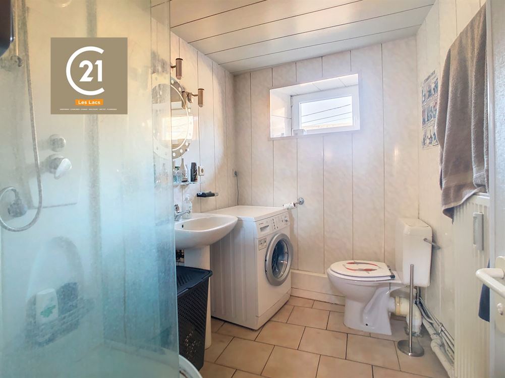 BELLE MAISON A RENOVER - 2 CHAMBRES - GARAGE - JAR