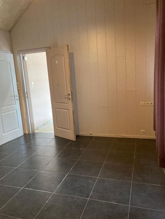 MAISON DE PLAIN-PIED 2 CHAMBRES - GARAGE - JARDIN