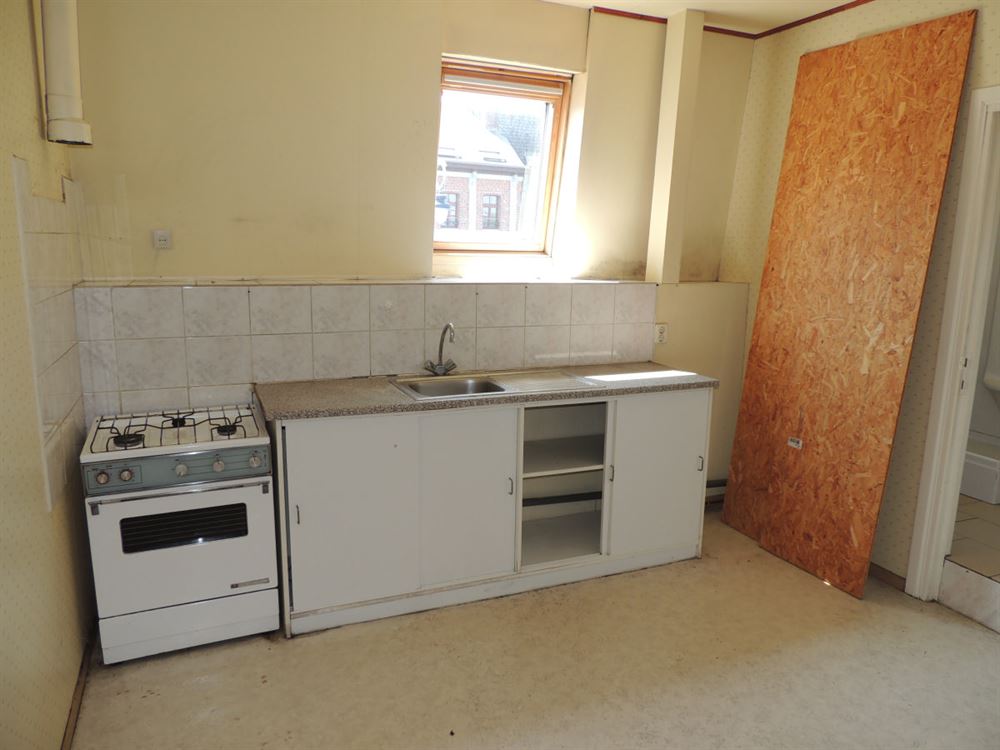 MAISON DE COMMERCE EN PLEIN CENTRE-VILLE