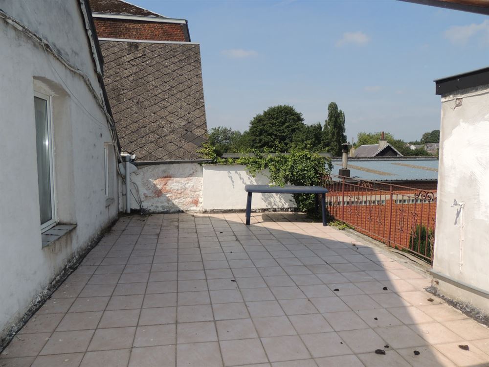 MAISON DE COMMERCE EN PLEIN CENTRE-VILLE