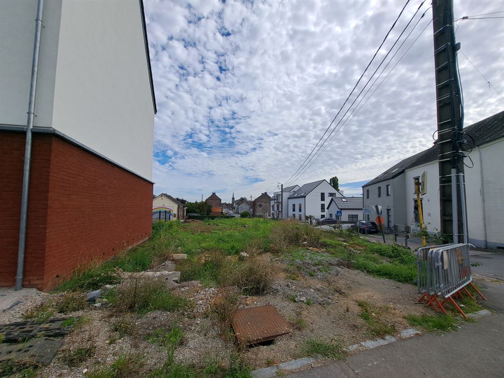 PERMIS ACCEPTE POUR UN REZ - DE - CHAUSSEE COMMERC