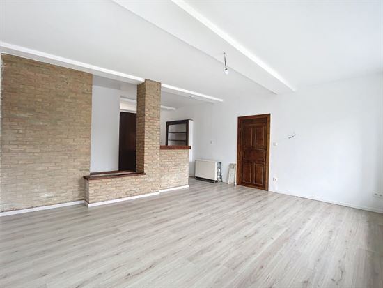 APPARTEMENT RDCH AU COEUR DE FLORENNES