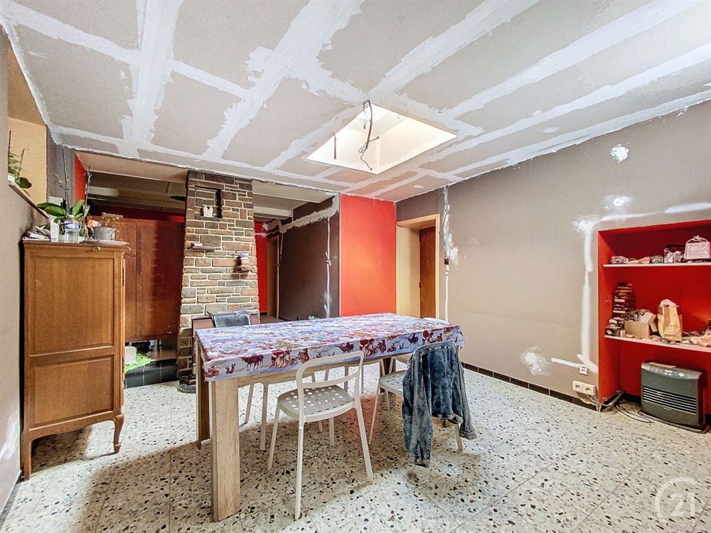 IMMEUBLE 5 CHAMBRES AU COEUR DU VILLAGE