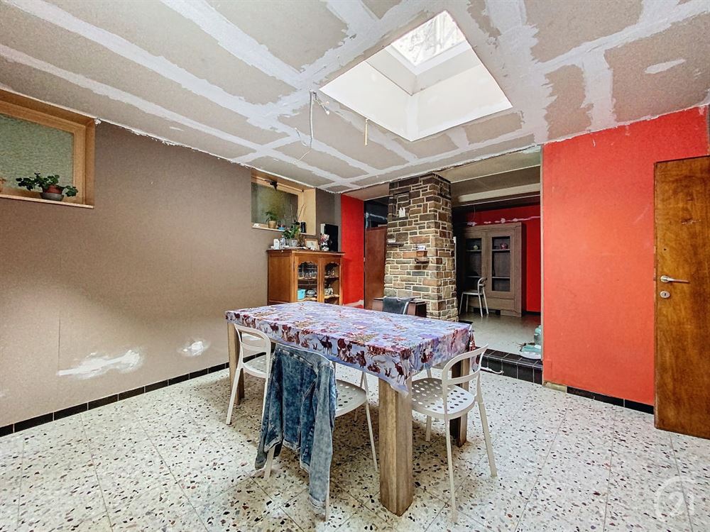 IMMEUBLE 5 CHAMBRES AU COEUR DU VILLAGE