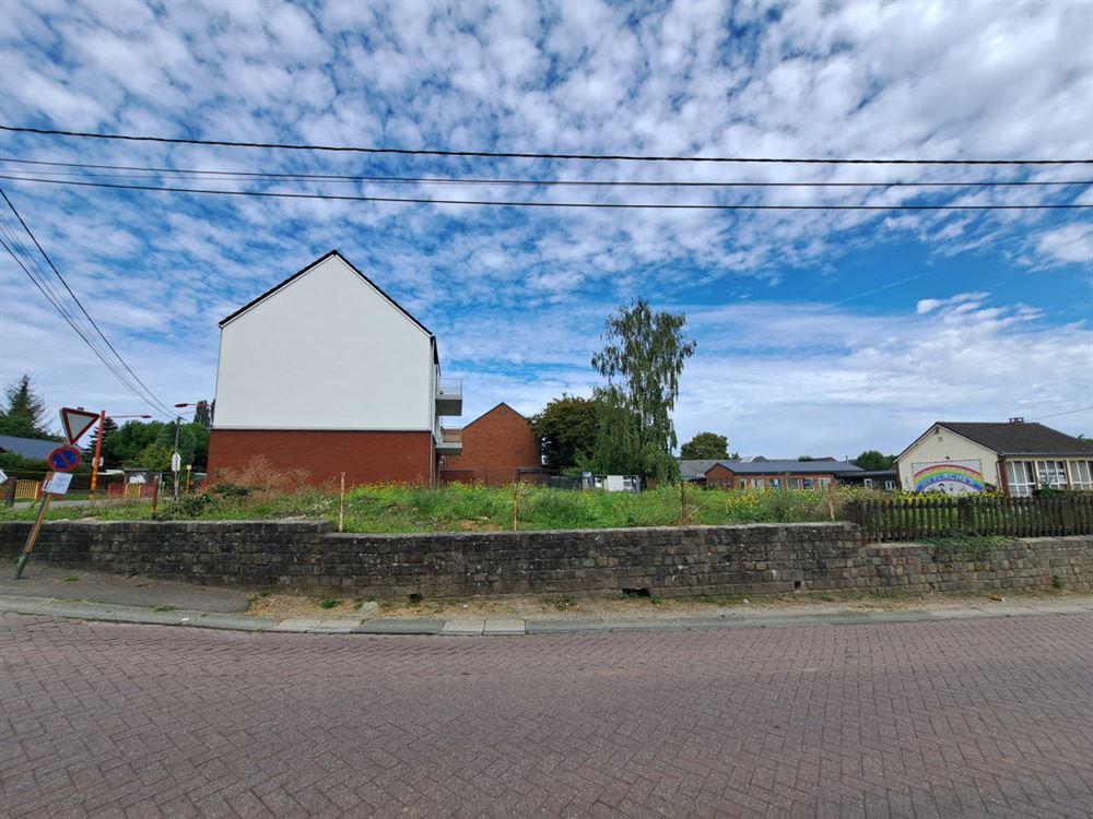 PERMIS ACCEPTE POUR UN REZ - DE - CHAUSSEE COMMERC