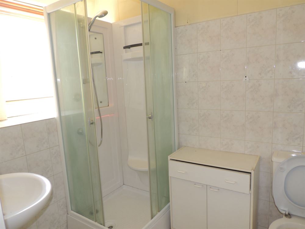 MAISON DE COMMERCE EN PLEIN CENTRE-VILLE