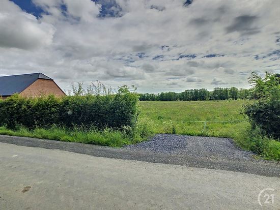 TERRAIN A BATIR DE 1875M²