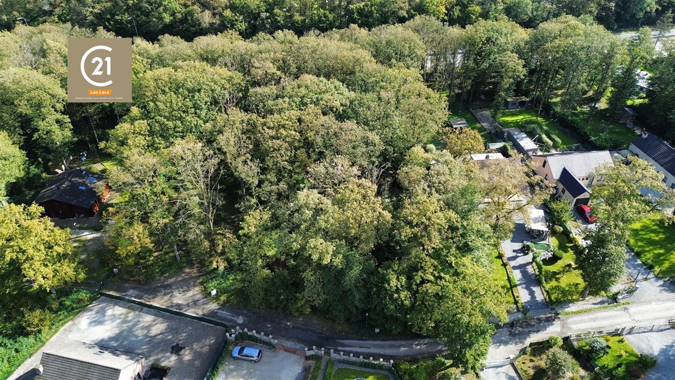 SUPERBE TERRAIN DE 17,41 ARES - EXPOSITION SUD-EST